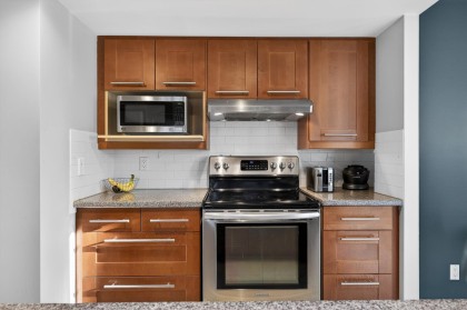 Photo 4 at 1201 - 183 Keefer Place, Downtown VW, Vancouver West