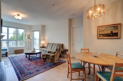 Photo 9 at 402 - 3621 W 26th Avenue, Dunbar, Vancouver West