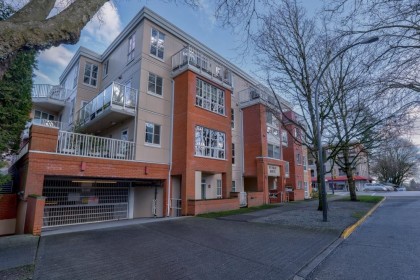 Photo 33 at 402 - 3621 W 26th Avenue, Dunbar, Vancouver West