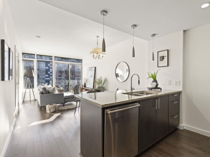 Photo 12 at 608 - 38 W 1st Avenue, False Creek, Vancouver West