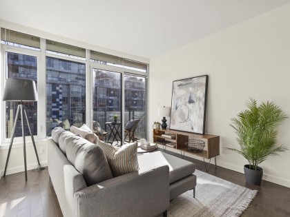 Photo 3 at 608 - 38 W 1st Avenue, False Creek, Vancouver West