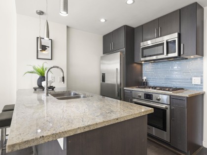 Photo 9 at 608 - 38 W 1st Avenue, False Creek, Vancouver West