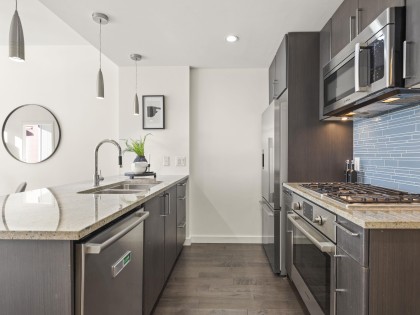 Photo 11 at 608 - 38 W 1st Avenue, False Creek, Vancouver West