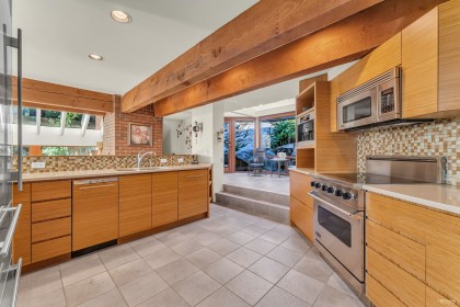 Photo 18 at 4651 Marine Drive, Caulfeild, West Vancouver