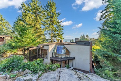 Photo 37 at 4651 Marine Drive, Caulfeild, West Vancouver