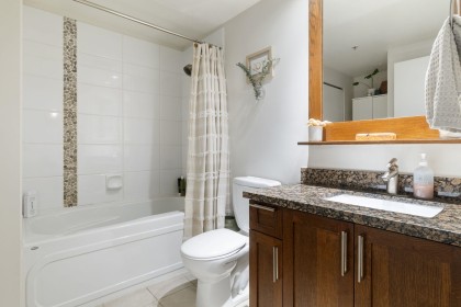 Photo 14 at 608 - 2228 W Broadway, Kitsilano, Vancouver West