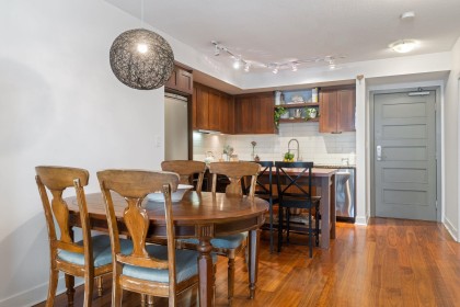 Photo 11 at 608 - 2228 W Broadway, Kitsilano, Vancouver West