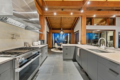 Photo 11 at 3370 Craigend Road, Westmount WV, West Vancouver