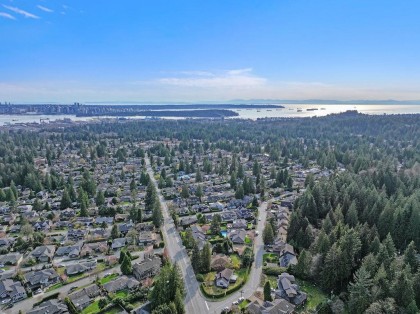 Photo 30 at 3955 Highland Boulevard, Forest Hills NV, North Vancouver