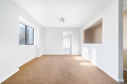 Photo 5 at 3003 Nw Sunnyhurst Road, Lynn Valley, North Vancouver