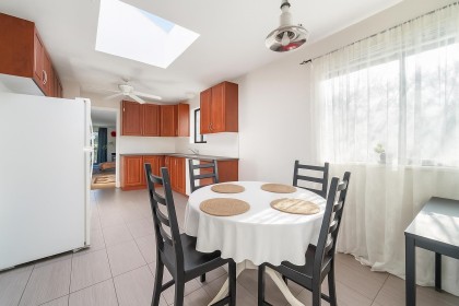 Photo 8 at 3003 Nw Sunnyhurst Road, Lynn Valley, North Vancouver