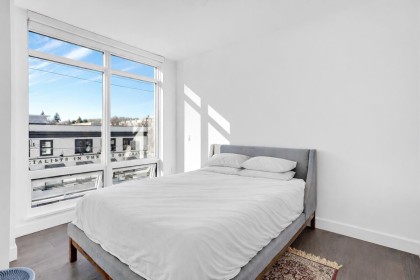 Photo 16 at 307 - 3668 W 10th Avenue, Kitsilano, Vancouver West