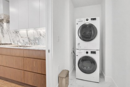 Photo 7 at 307 - 3668 W 10th Avenue, Kitsilano, Vancouver West