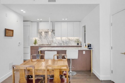 Photo 8 at 307 - 3668 W 10th Avenue, Kitsilano, Vancouver West