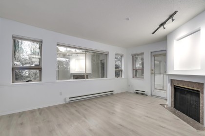 Photo 6 at 118 - 1869 Spyglass Place, False Creek, Vancouver West