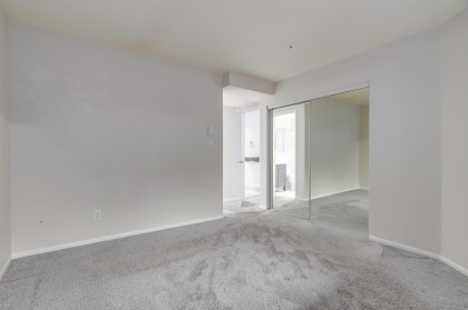 Photo 12 at 118 - 1869 Spyglass Place, False Creek, Vancouver West