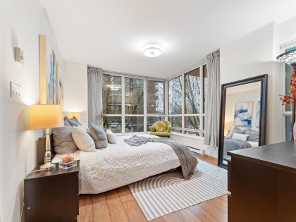 Photo 13 at 306 - 1328 W Pender Street, Coal Harbour, Vancouver West