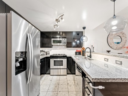 Photo 9 at 306 - 1328 W Pender Street, Coal Harbour, Vancouver West