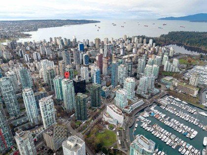 Photo 4 at 306 - 1328 W Pender Street, Coal Harbour, Vancouver West