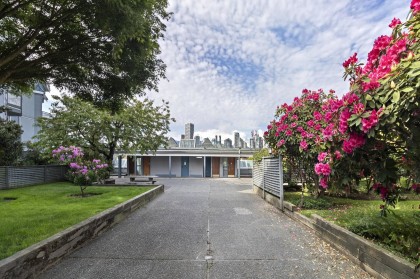 Photo 2 at 13 - 1355 W 4th Avenue, False Creek, Vancouver West