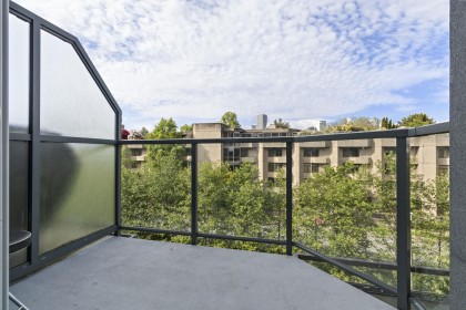 Photo 12 at 13 - 1355 W 4th Avenue, False Creek, Vancouver West