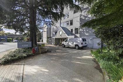 Photo 24 at 13 - 1355 W 4th Avenue, False Creek, Vancouver West