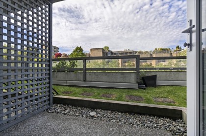 Photo 18 at 13 - 1355 W 4th Avenue, False Creek, Vancouver West