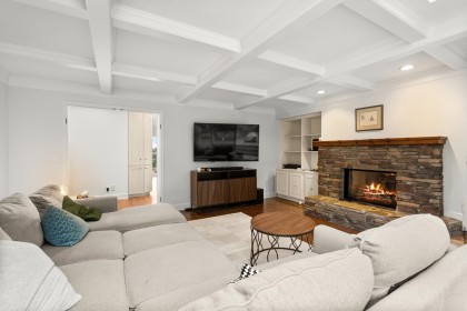 Photo 13 at 457 Hillcrest Street, Westmount WV, West Vancouver