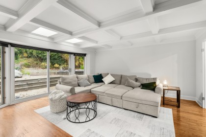 Photo 12 at 457 Hillcrest Street, Westmount WV, West Vancouver