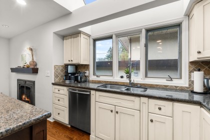 Photo 21 at 457 Hillcrest Street, Westmount WV, West Vancouver