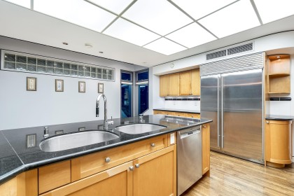 Photo 16 at 687 Beachview Drive, Dollarton, North Vancouver