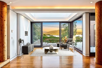 Photo 5 at 687 Beachview Drive, Dollarton, North Vancouver