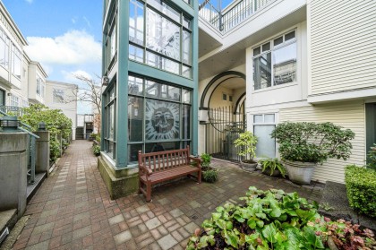 Photo 24 at 301 - 3727 W 10 Avenue, Point Grey, Vancouver West