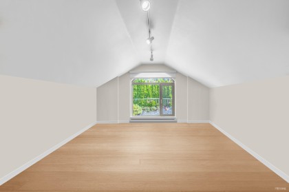 Photo 30 at 2662 Chelsea Place, Chelsea Park, West Vancouver