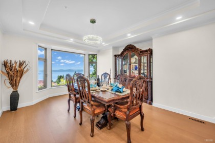 Photo 11 at 2662 Chelsea Place, Chelsea Park, West Vancouver