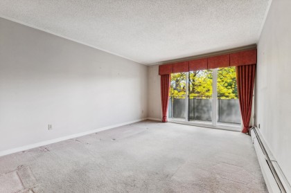 Photo 5 at 310 - 2416 W 3rd Avenue, Kitsilano, Vancouver West