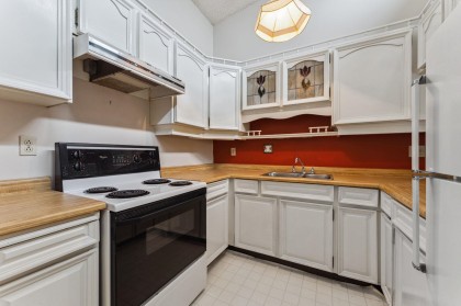 Photo 11 at 310 - 2416 W 3rd Avenue, Kitsilano, Vancouver West