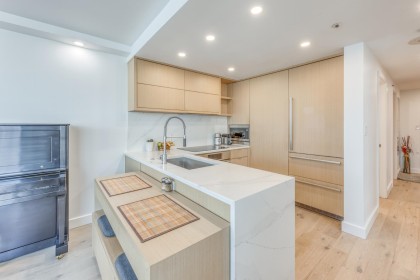 Photo 6 at 1001 - 588 Broughton Street, Coal Harbour, Vancouver West