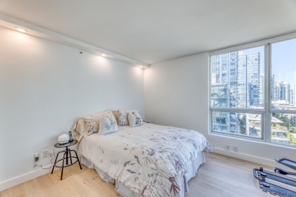 Photo 17 at 1001 - 588 Broughton Street, Coal Harbour, Vancouver West