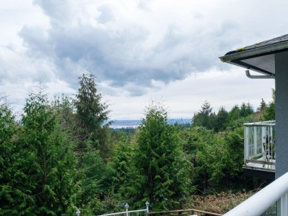 Photo 23 at 530 St. Andrews Road, Glenmore, West Vancouver