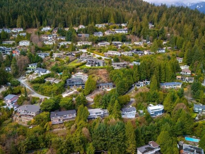 Photo 11 at 530 St. Andrews Road, Glenmore, West Vancouver