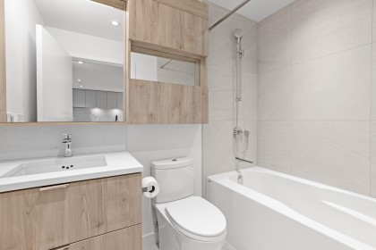 Photo 8 at 310 - 755 Harbourside Drive, Harbourside, North Vancouver