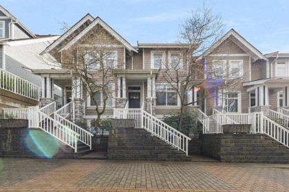 Photo 1 at 319 W 59th Avenue, South Cambie, Vancouver West