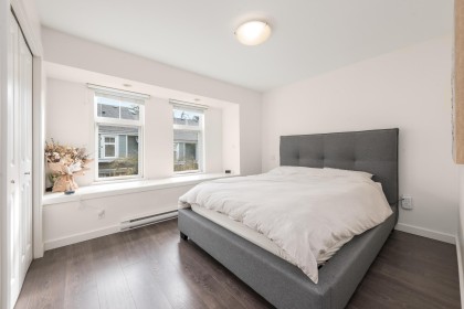 Photo 15 at 319 W 59th Avenue, South Cambie, Vancouver West