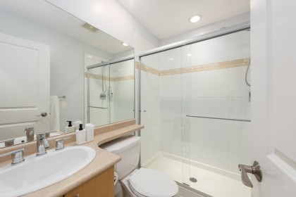 Photo 25 at 319 W 59th Avenue, South Cambie, Vancouver West