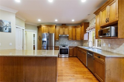 Photo 9 at 3782 Lonsdale Avenue, Upper Lonsdale, North Vancouver