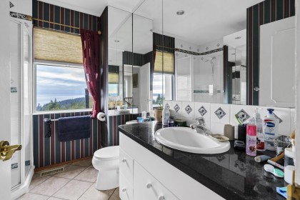 Photo 26 at 4582 Woodgreen Court, Cypress Park Estates, West Vancouver