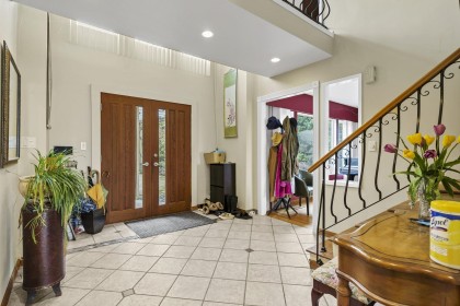 Photo 5 at 4582 Woodgreen Court, Cypress Park Estates, West Vancouver
