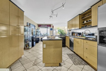Photo 11 at 4582 Woodgreen Court, Cypress Park Estates, West Vancouver