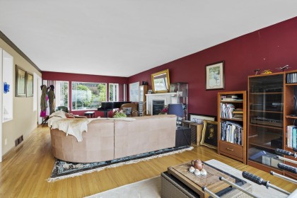 Photo 8 at 4582 Woodgreen Court, Cypress Park Estates, West Vancouver